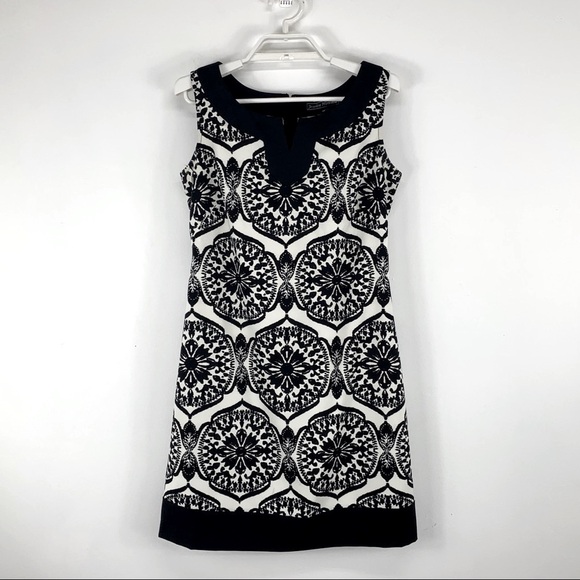 Jessica Howard Medallion Shift Summer Dress. - Picture 1 of 8